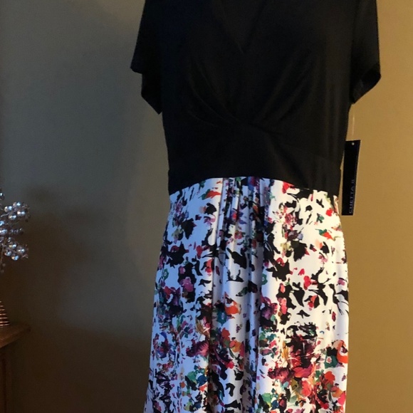 Chetta B Beautiful Black with Floral Maxi Size 12 - Picture 8 of 8